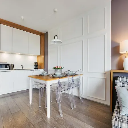 Polanki Park, Sun & Snow